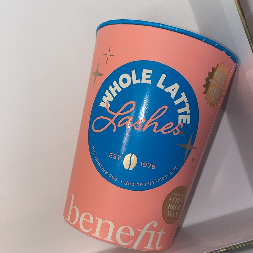 NWT Benefit Whole Latte Lashes Gift Set - Picture 2 of 2